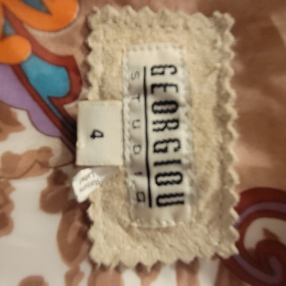 Georggiou Studio -Vintage Fur and Leather Embroidered Vest - Picture 6 of 9